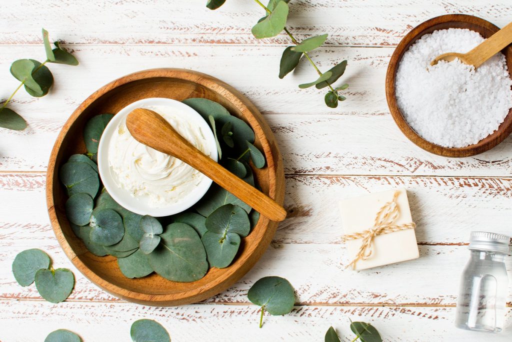 ≡ Peeling Maison Chimique ou Naturel ? Conseils et Recettes Maison
